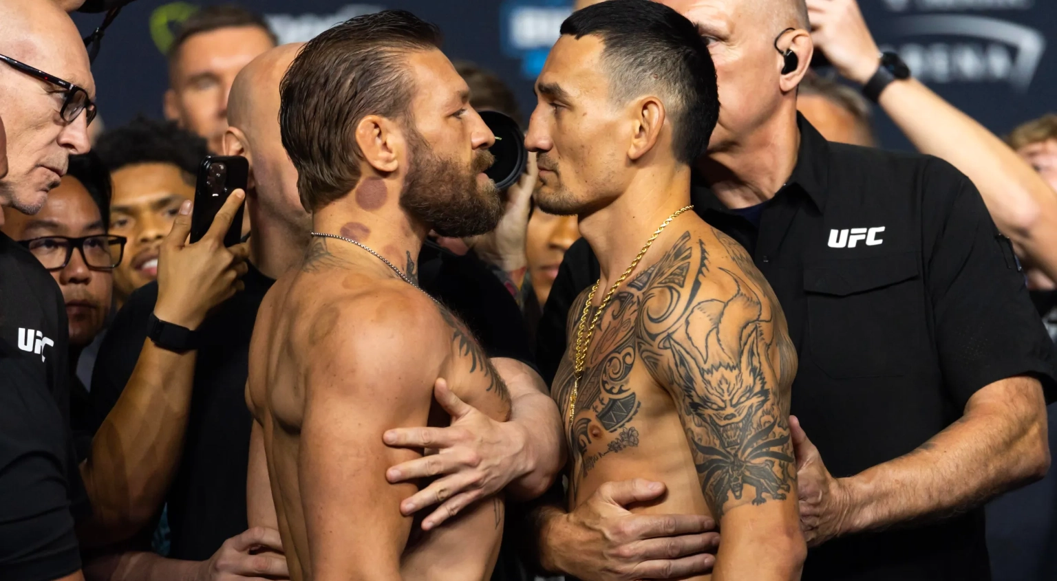 UFC 329: Макгрегор возвращается спустя 5 лет на реванш с Холлоуэем