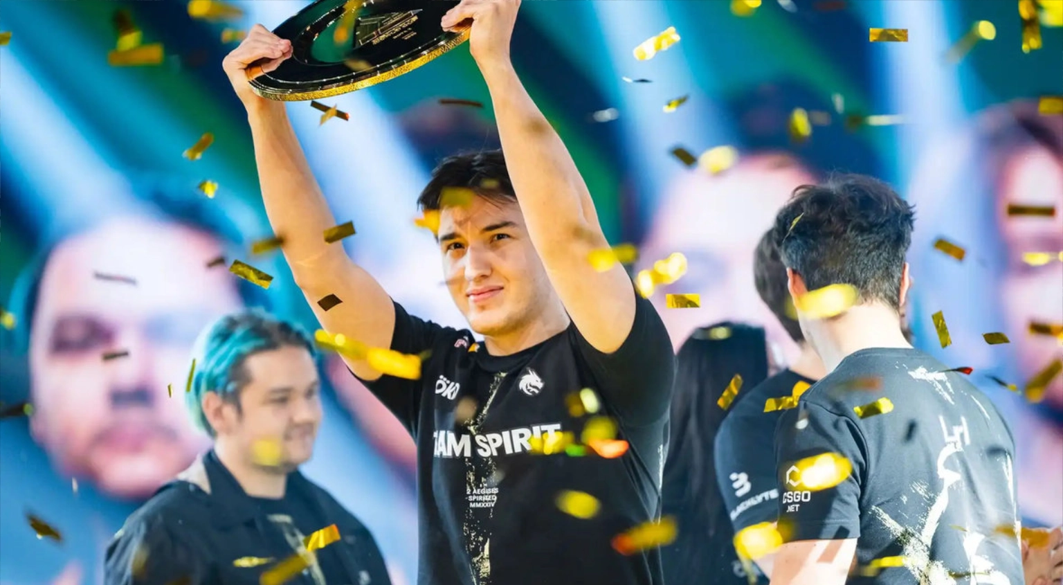 Team Spirit защищает титул на Кубке мира по Dota 2 в Париже